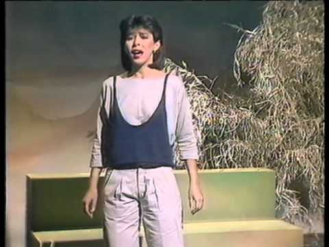 Video thumbnail for Machar Yihiye Yom Yafe - מחר יהיה יום יפה