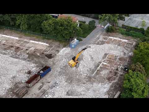 Rups-graafmachine in actie | Sloopterreinaan de Craneveldstraat – Hogeweg (Venlo)
