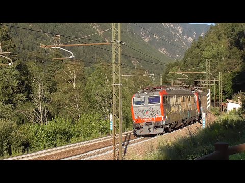 #255 Locomotive trains and freight traffic at the Brenner - Grasstein/South Ramp