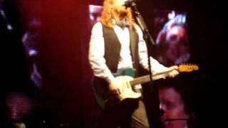 Lars Winnerbäck - Hugger i sten.