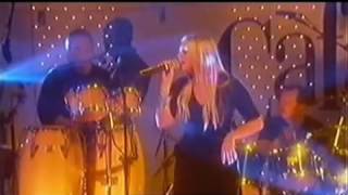Emma Bunton &amp; Tin Tin Out - What I Am Live At VH1 2000