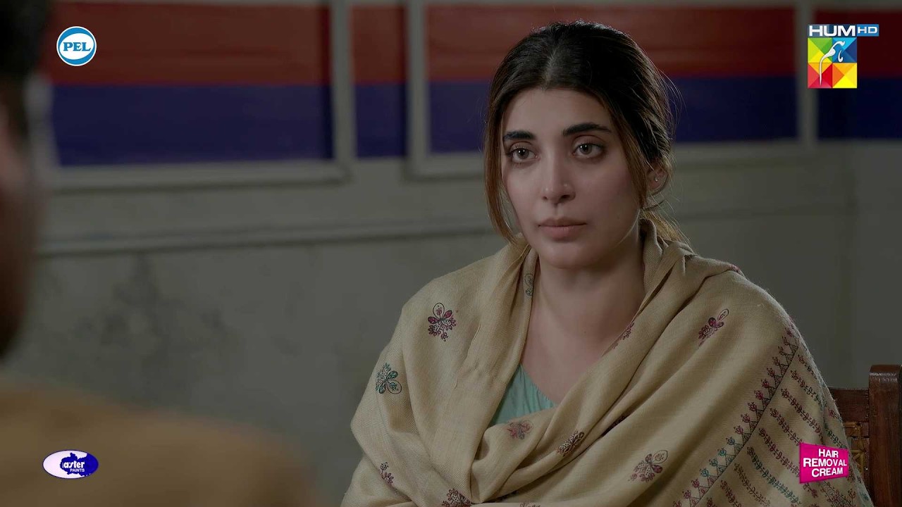 Itna Ehsas Hai Tou Mujhe Chhor Do..! Aap Ki Izzat #urwahocane #ahsankhan - HUM TV