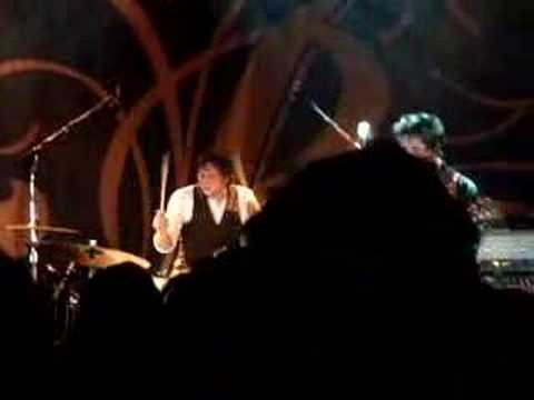 The Raconteurs - Many Shades Of Black