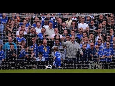 Filho do goleiro Josh Turnbull do Chelsea faz gol e leva torcida ao delírio