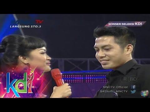Mukhlis "MNCTV Security" Puts Earrings on Julia Perez - KDI 2015 Selection Concert (31/3)