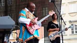 Charnett Moffett's Nettwork