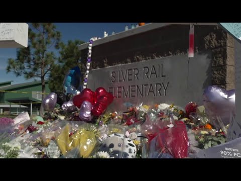 Oregon community mourns victims from elementary school shooting