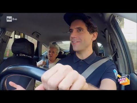 Mika Taxi: Milano 1 - Stasera CasaMika 31/10/2017