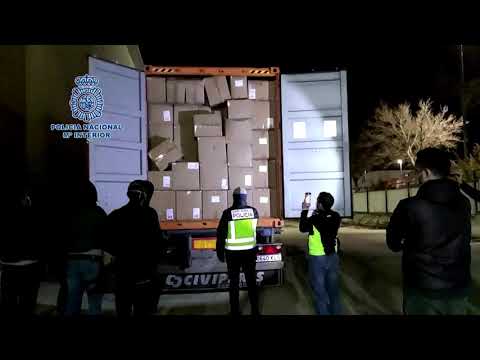 西班牙警方在馬德里逮捕最大的可卡因團伙 (Spanish police arrest biggest cocaine gang in Madrid)