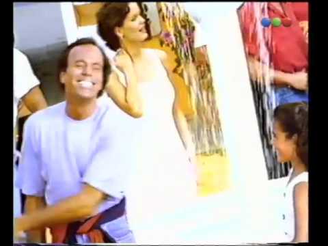 Julio Iglesias pierde el control con Jimena   Versus