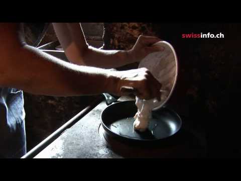 How to make chisciöi (swiss salty pancakes)