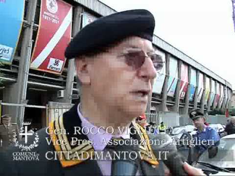 GLI ARTIGLIERI SFILANO A MANTOVA