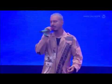 Que Pretendes - J Balvin & Bad Bunny (Oasis) En Vivo (2)
