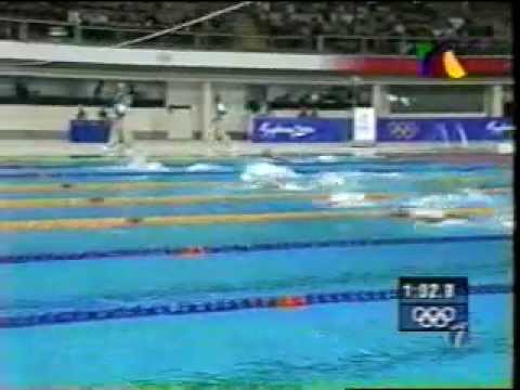 Michael Phelps debuta a los 15 años en Sidney 2000