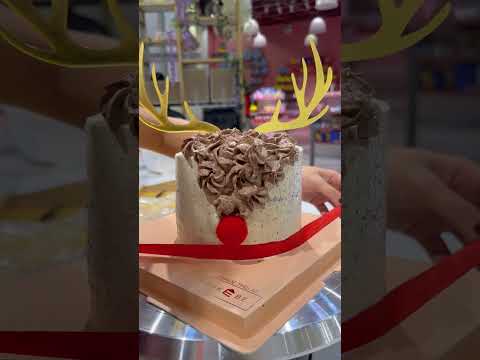 Fun activity to do this Christmas in Manila!! Book a baking sesh at Bakebe!! 🎄🎂✨