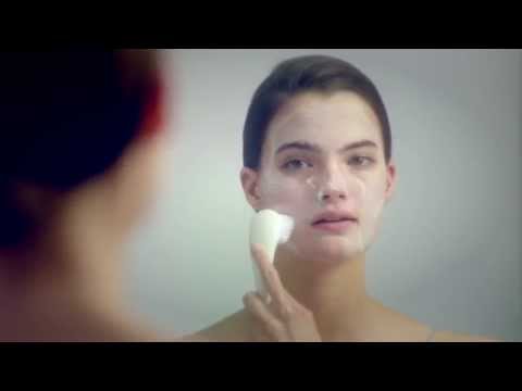 Shiseido Perfect Cleansing Oil valomasis veido aliejus, 180 ml video