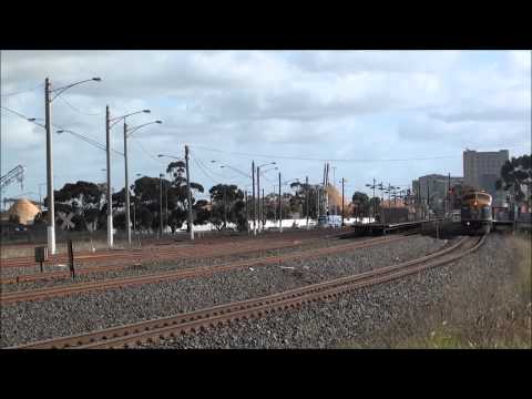 S311-GML10-8030, 7920V POTA Horsham Freight at Nth Shore, Geelong, 14/12/11