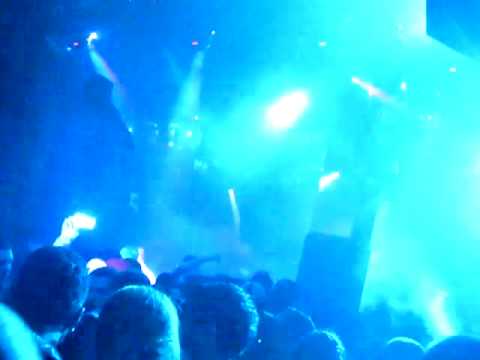 Jonathan Peters plays Chris Raven "I know you love me too" (Van Bellen mix) at his classic party