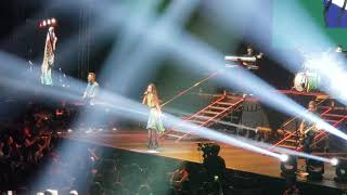 Cami - No es real / Abrázame 16/12/2018 @ Movistar Arena