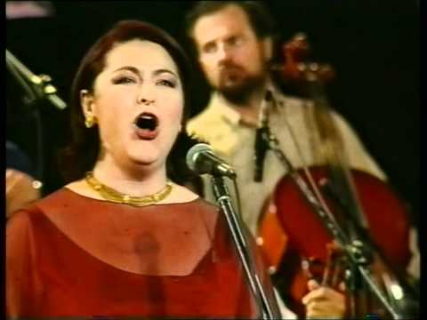 Sonia Theodoridou sings Yannis Markopoulos III