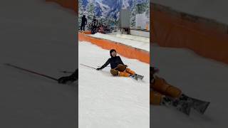 Download lagu Satu jatoh semua ikutan😂 pertama kali ski mp3 Download lagu Satu jatoh semua ikutan😂 pertama kali ski mp3