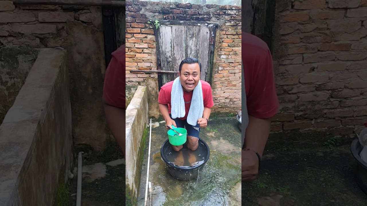 Laugh Out Loud: Mau Mandi Challenge