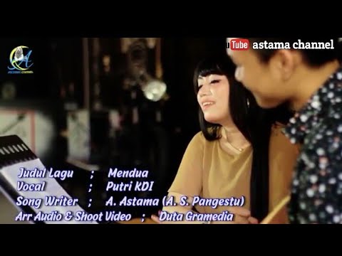 Putri  ( kdi )  MENDUA