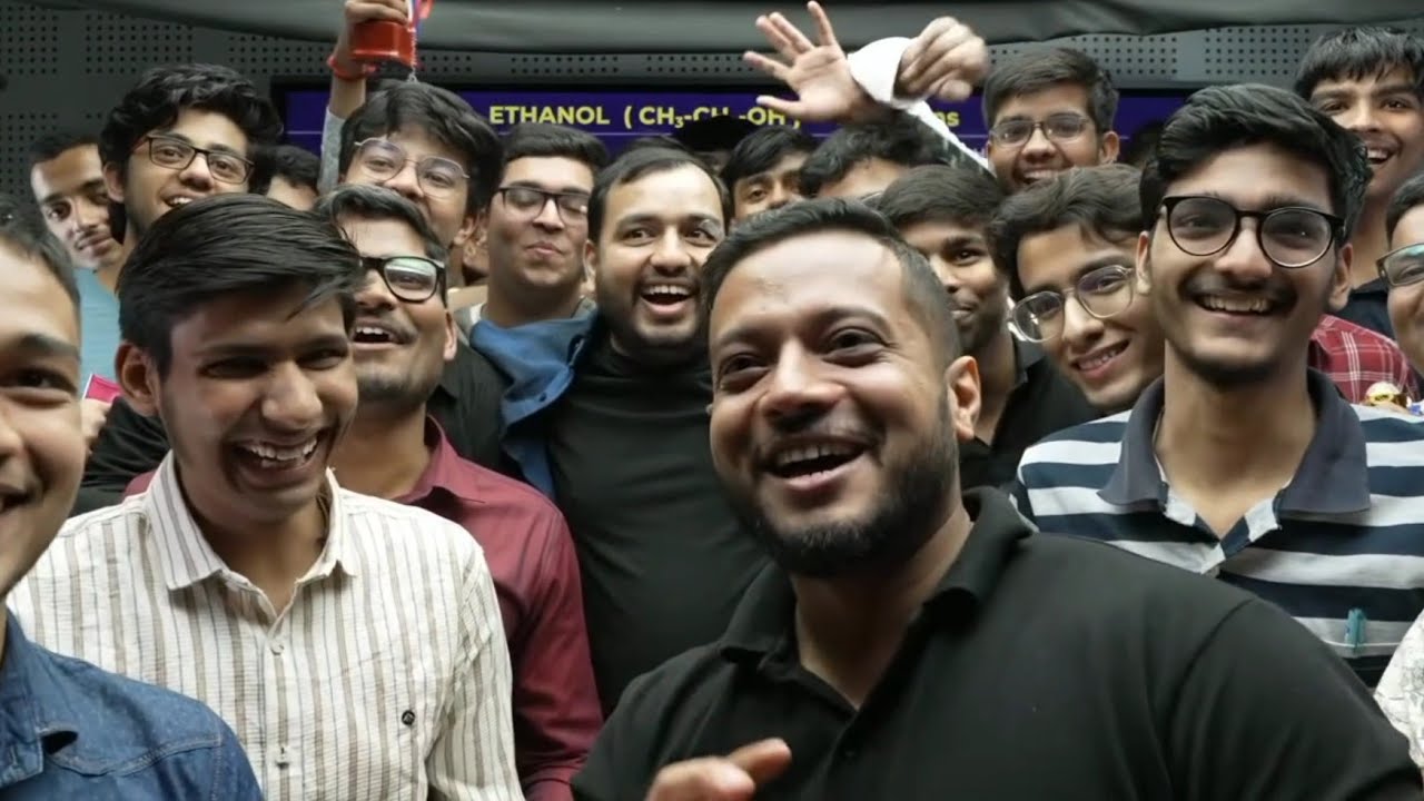 Alakh Sir Ke Crush Rajwant Sir 😍 | Alakh Sir Live Class | Class Hijacked 😍|| Physics Wallah ||