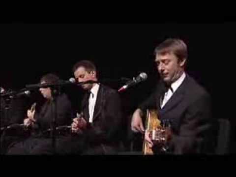download lagu mp3 mp4 O Bom O Mal E O Feio, download lagu O Bom O Mal E O Feio gratis, unduh video klip O Bom O Mal E O Feio