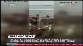Download lagu Detik Detik Tsunami menerjang pesisir Kota Palu #breakingnews mp3