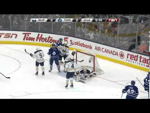 Rielly 3-2 Goal - Sabres vs Maple Leafs (Jan 15, 2014)