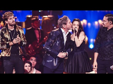 Ricardo Montaner llevó a la 'Cima del cielo' al público junto a sus hijos Evaluna, Mau & Ricky