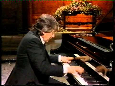 Dudley Moore on Noel's House Party