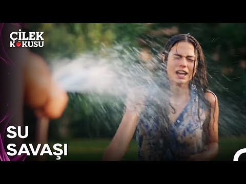 Çocuk Gibi Eğlendiler - Çilek Kokusu