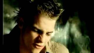 Bustamante Y Alex - Dos Hombres y Un Destino - VideoClip