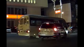 東洋賓士挑戰公車