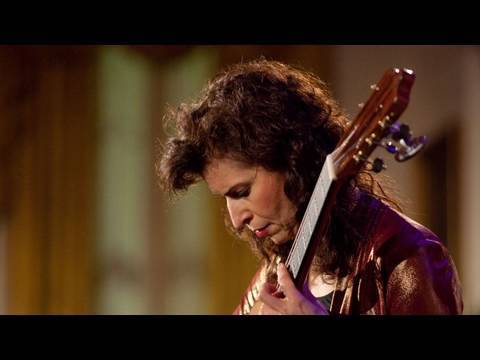 Sharon Isbin Performs at the White House: 1 of 8