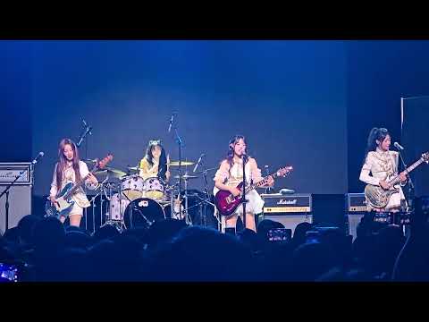 251112 QWER (큐더블유이알) G9JB | ROCKNATION | Houston