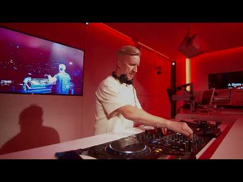 David Forbes live at the A State of Trance Studio - A State of Trance Artist Highlight