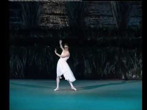 Nina Kaptsova as Zina in "The Bright Stream". The Variation