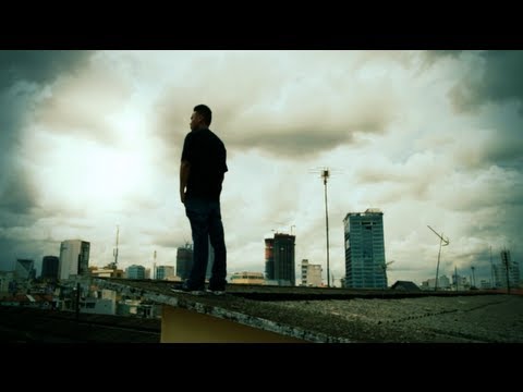 Broken Wings - Thai ft. Liz Stefano (Produced by Traxamillion) (Music Video)