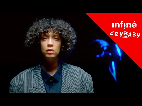 Léonie Pernet - Le pas de l'au-delà (Official Music Video)