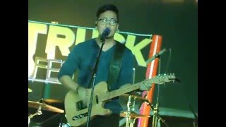 Download lagu Adera - Terlambat live SDC Serpong mp3 Download lagu Adera - Terlambat live SDC Serpong mp3