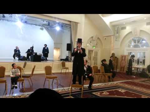Mendy badchen at Wedding Moty ilowitz new hit song