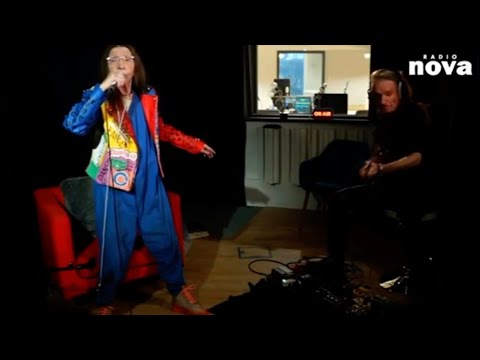 Videoclip de Haute sécurité — Brigitte Fontaine