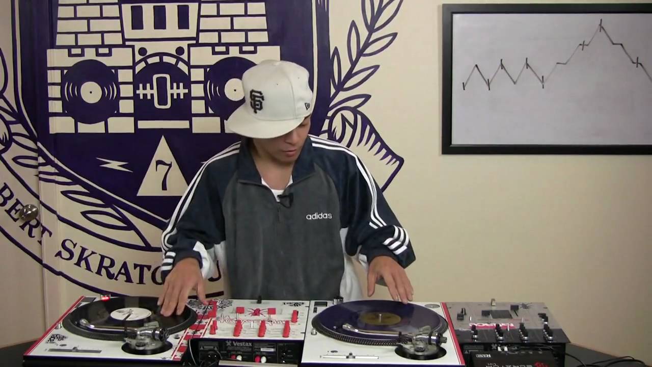 TRAKTOR VS SERATO Comparison By DJ Qbert !!! - YouTube