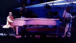 Elton John - Live in Sheffield - Highlander (11/26/1985) *REMASTER