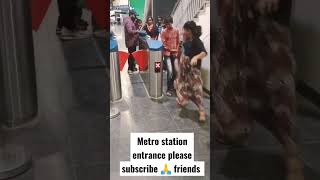 metro station entrance gate 🚝🚄