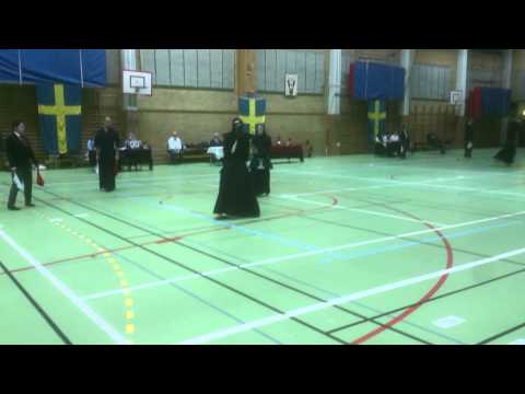 Kendo SM 2014 - Dam, Match 1 - Michiko Komaki (röd) mot Josefin Rosenhed (vit)