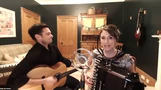 Tae the Weavers Gin Ye Go - Emily Smith and Jamie McLennnan